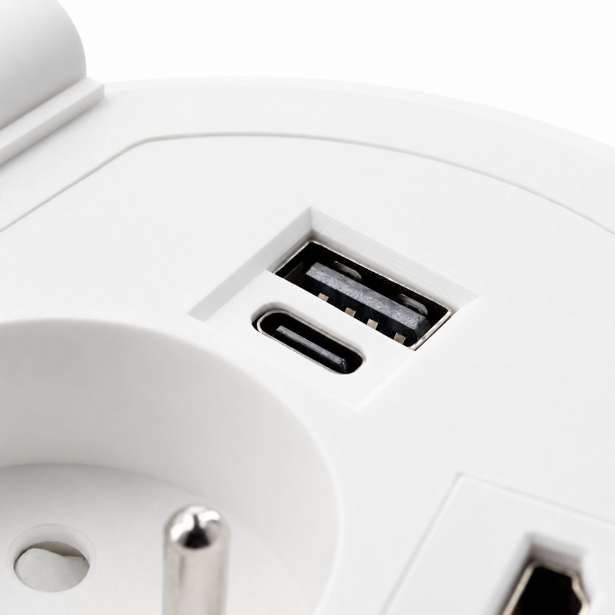 Priza incorporabila CHARGER PLUS, 1xSCHUKO, 1xUSB A+C, HDMI, incarcare WIRELESS, AE-BPW1SACP-10 - imagine 6