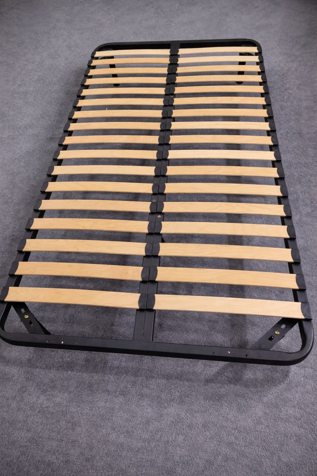 Somieră BWT 140*200 cm - lamele aplicate - imagine 2
